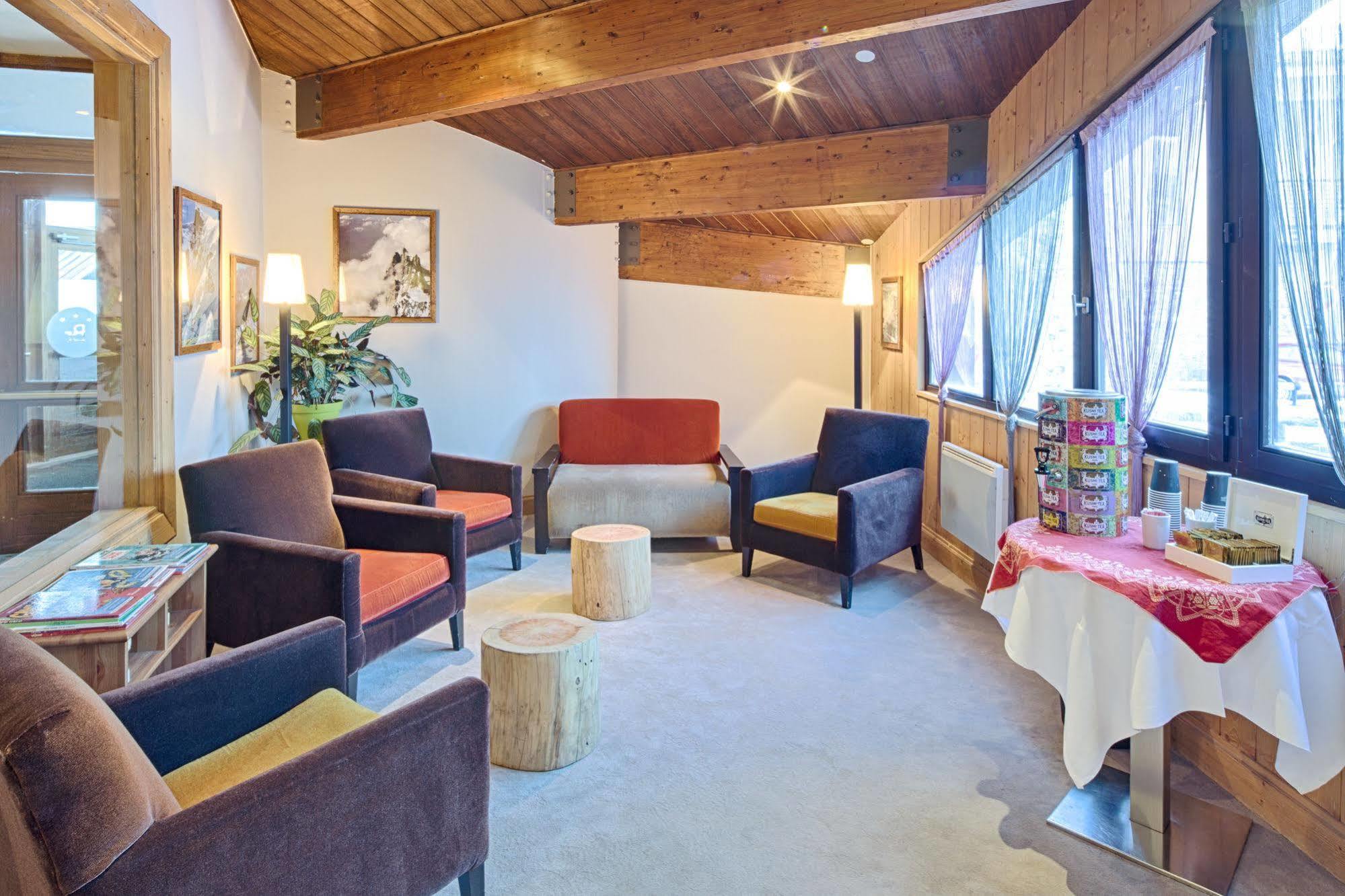 Hotel Les Bruyeres Les Menuires エクステリア 写真